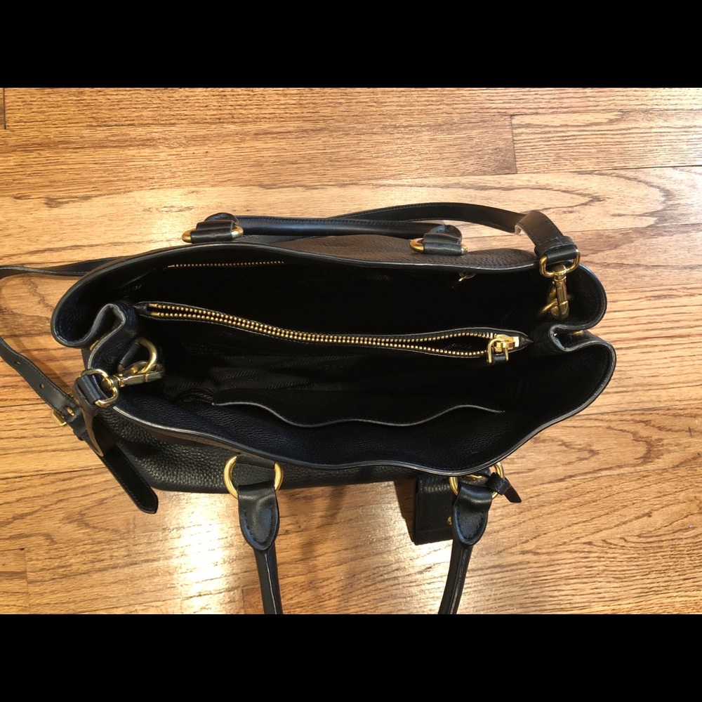 Vitello daino Prada Top Handle Tote - Picture 2 of 3